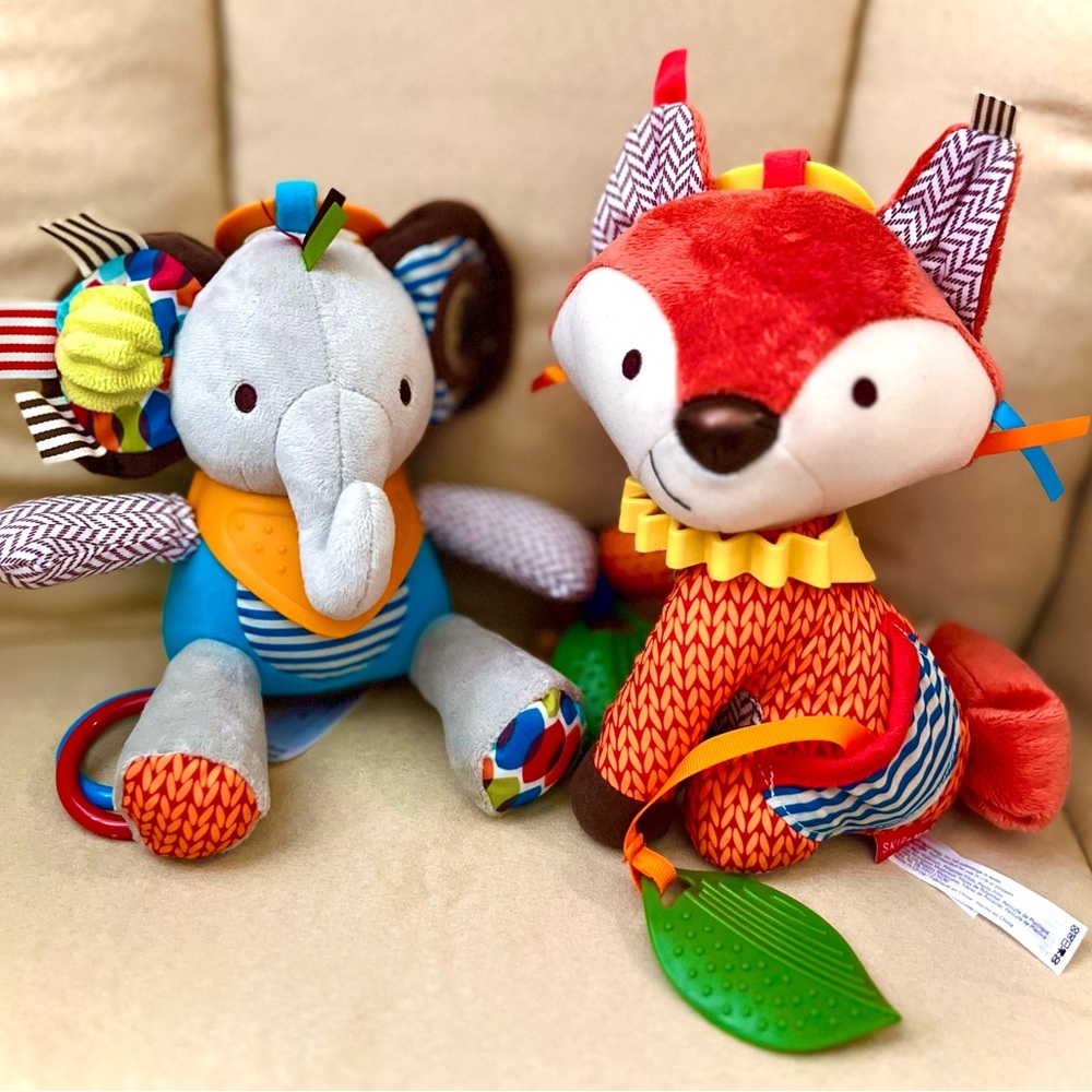 Skip Hop Vibrant Elephant and Fox Plush Set